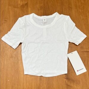 Hold Tight Straight Hen Cropped T-Shirt